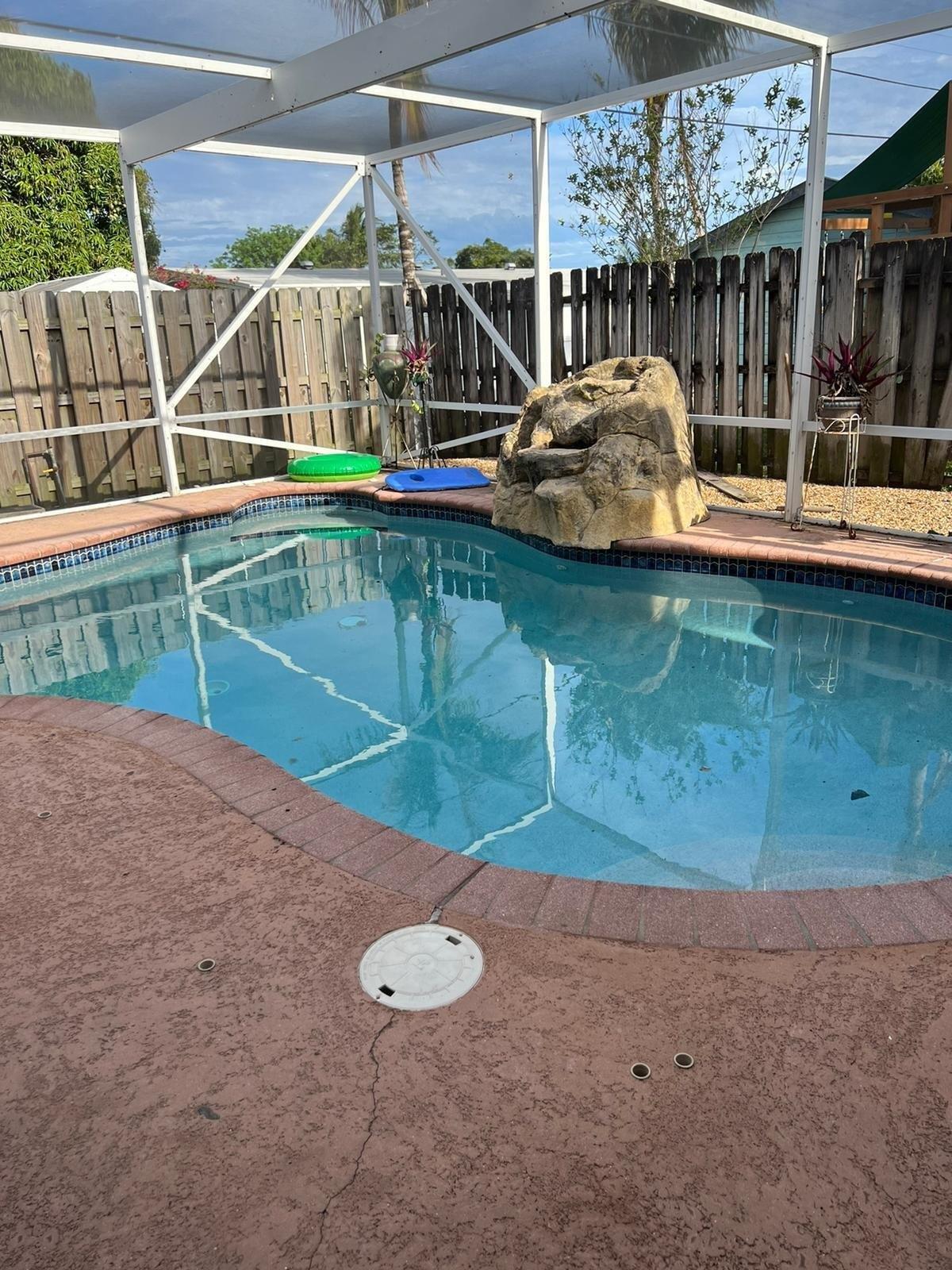 Cindy Dr, Lake Worth Beach, FL 33461
