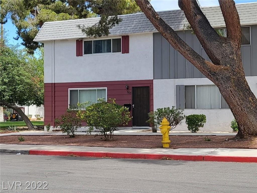 Greenbriar Townhouse Way, Las Vegas, NV 89121