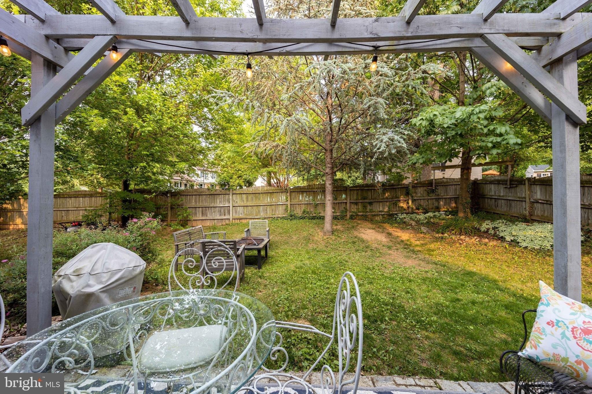Newington Ct N, Charles Town, WV 25414