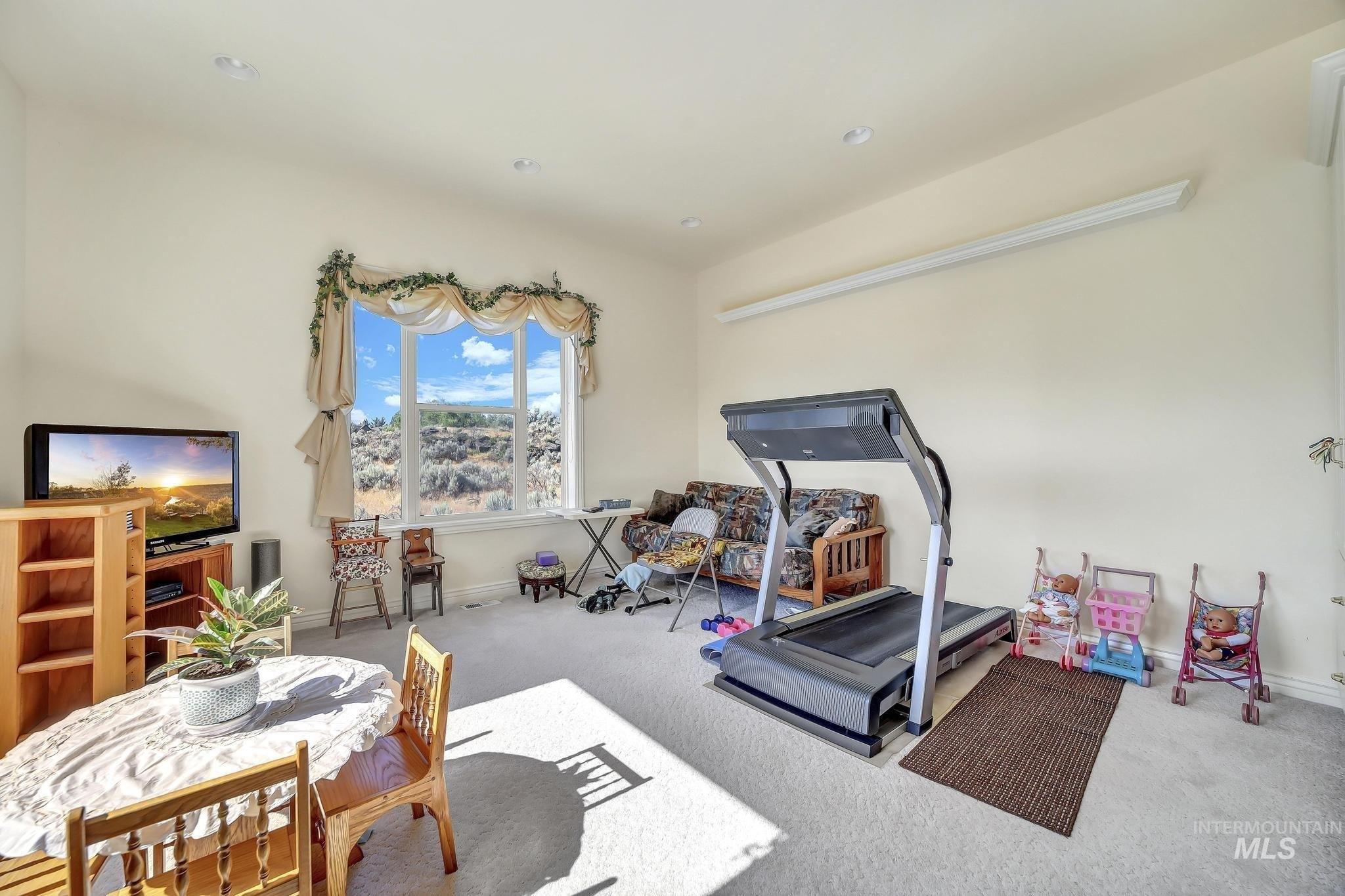 Hidden Lakes Dr, Kimberly, ID 83341