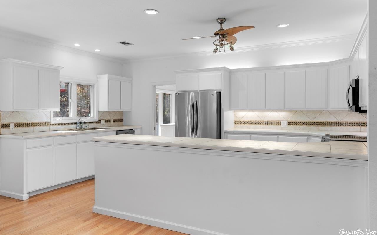 Marinero Way, Hot Springs Village, AR 71909