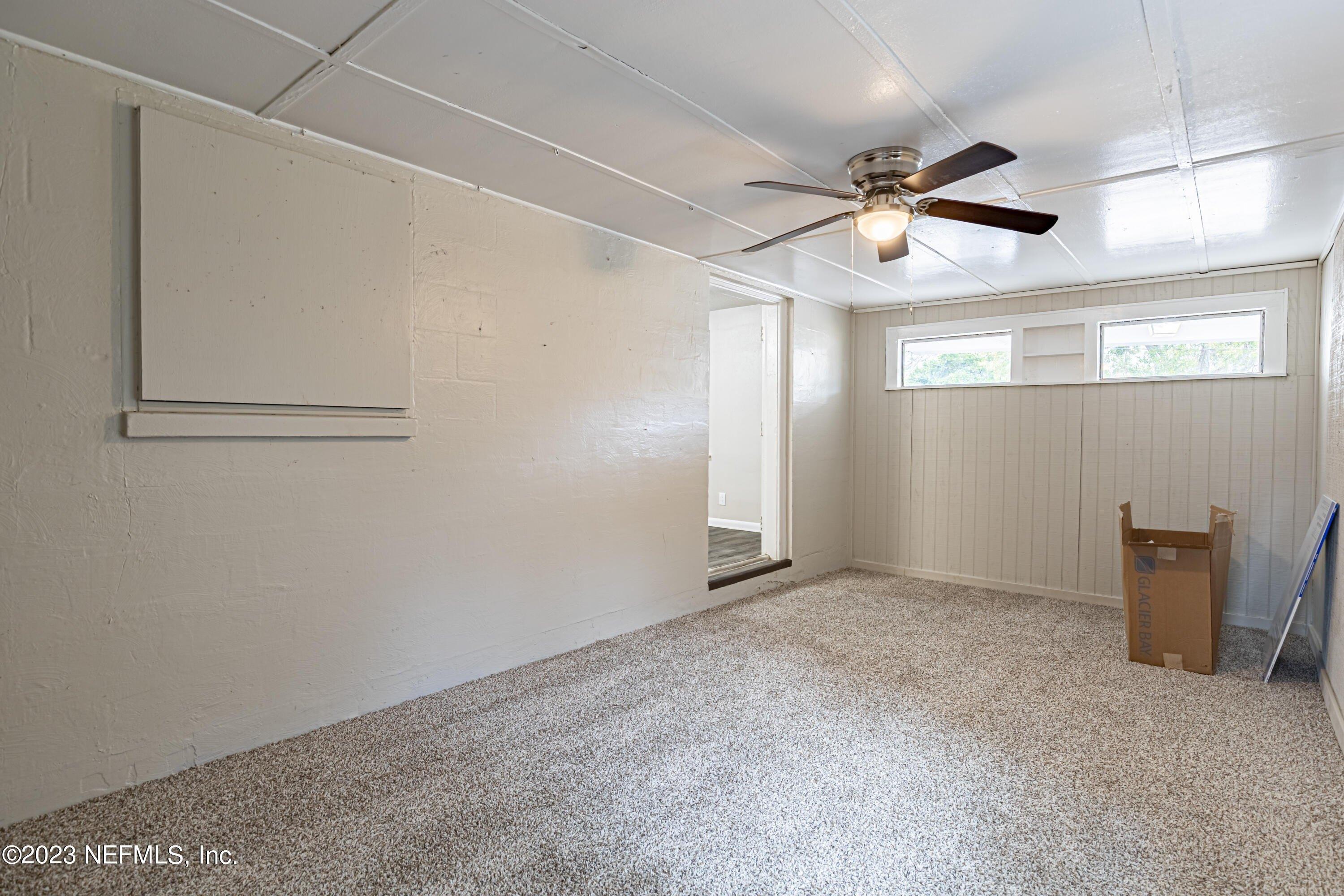 Delisle Dr, Jacksonville, FL 32244