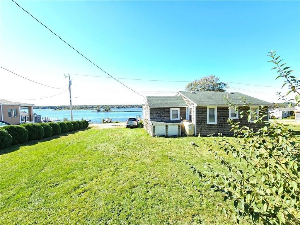 Sylvia Ln, Westport, MA 02790