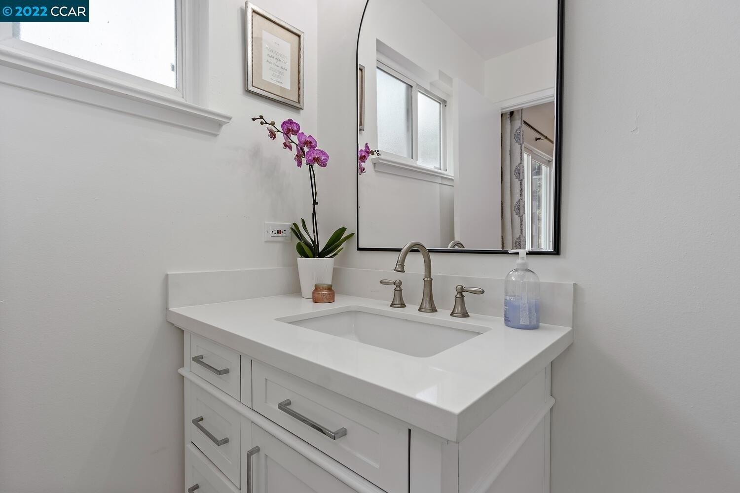 Kenston Dr, Clayton, CA 94517