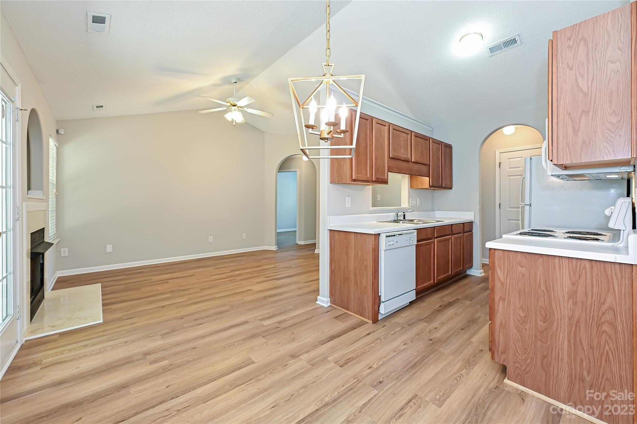 Silver Arrow Dr, Charlotte, NC 28273