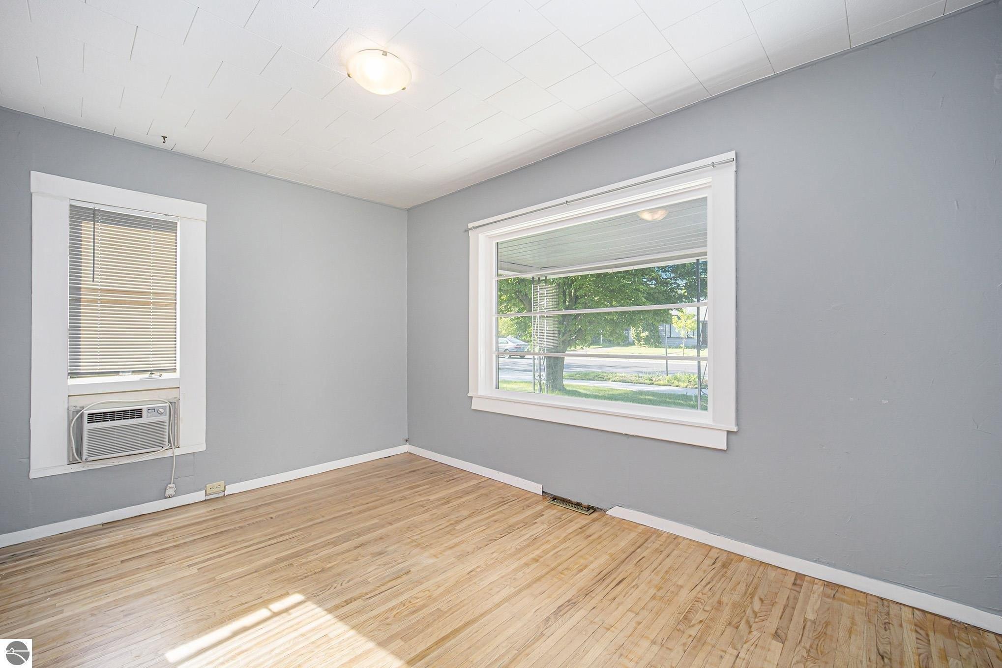 Hannah Ave, Traverse City, MI 49686