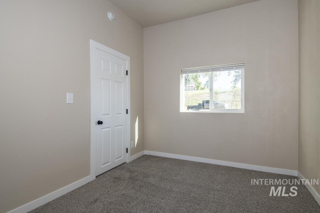 E Bates Ave, Parma, ID 83660
