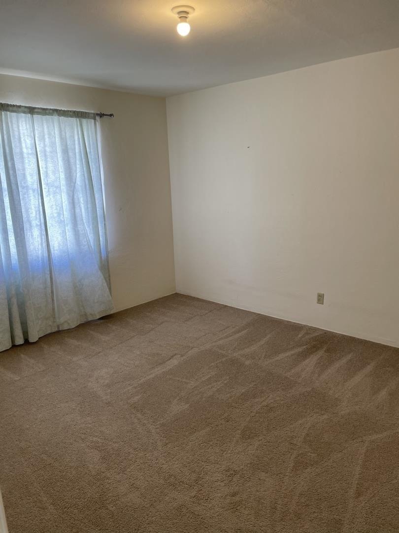 Paseo Flores, Saratoga, CA 95070