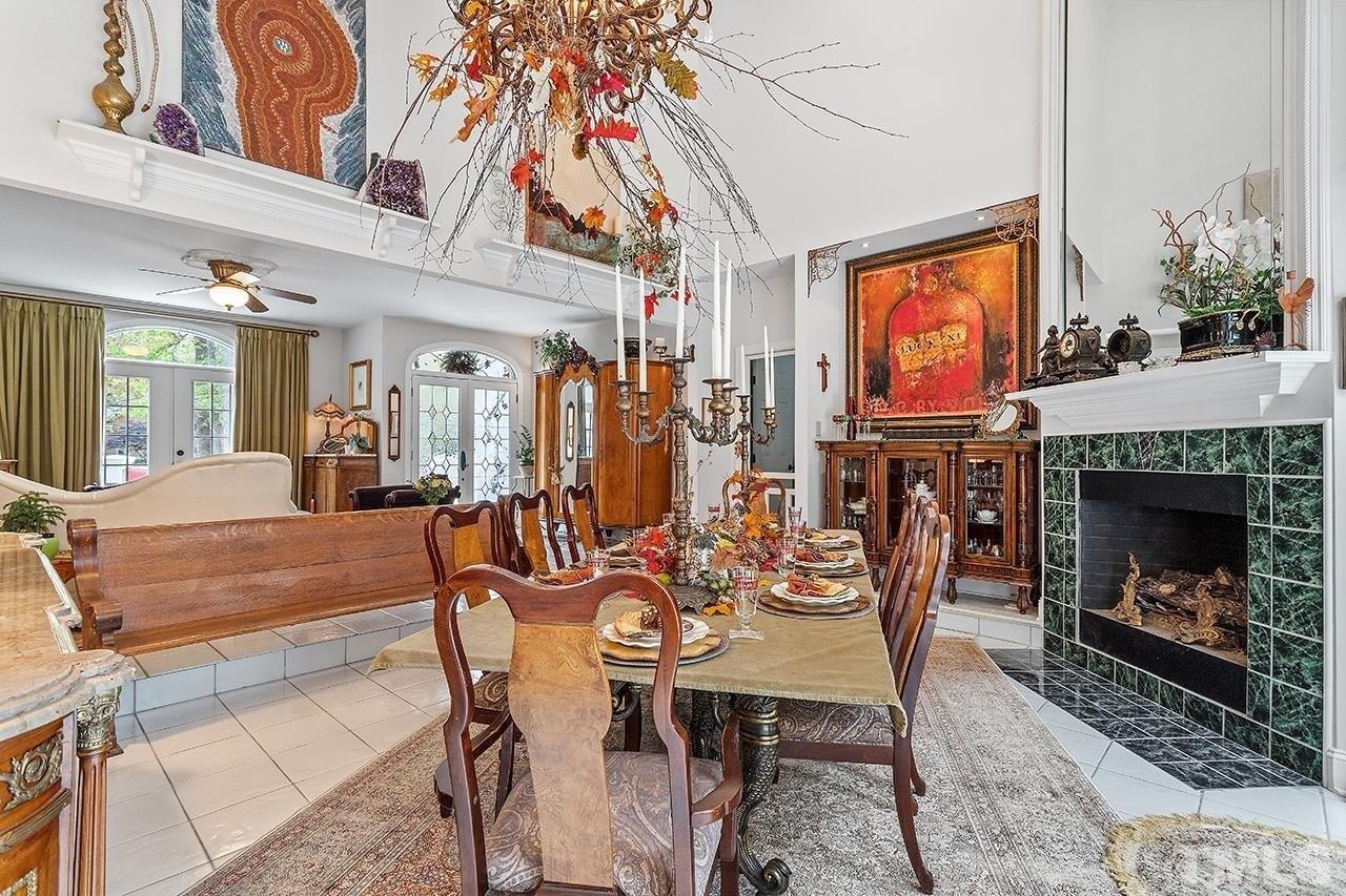 Charlemagne Ct, Cary, NC 27511
