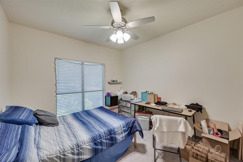 Kingston Dr, Mansfield, TX 76063