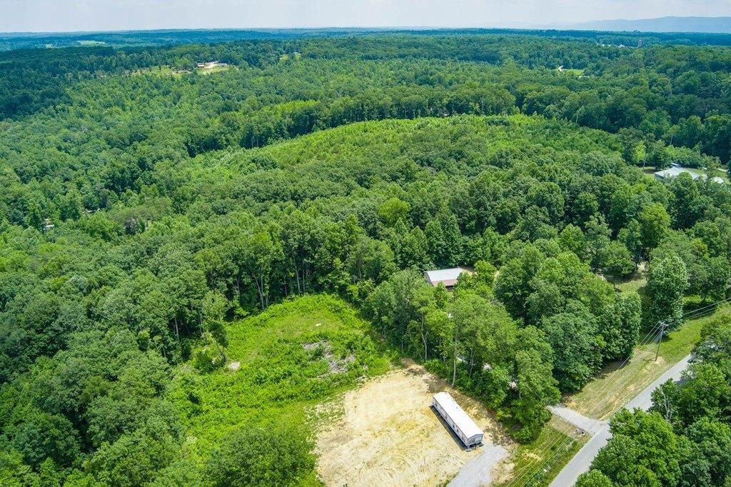 Brewer Rd, Crossville, TN 38572