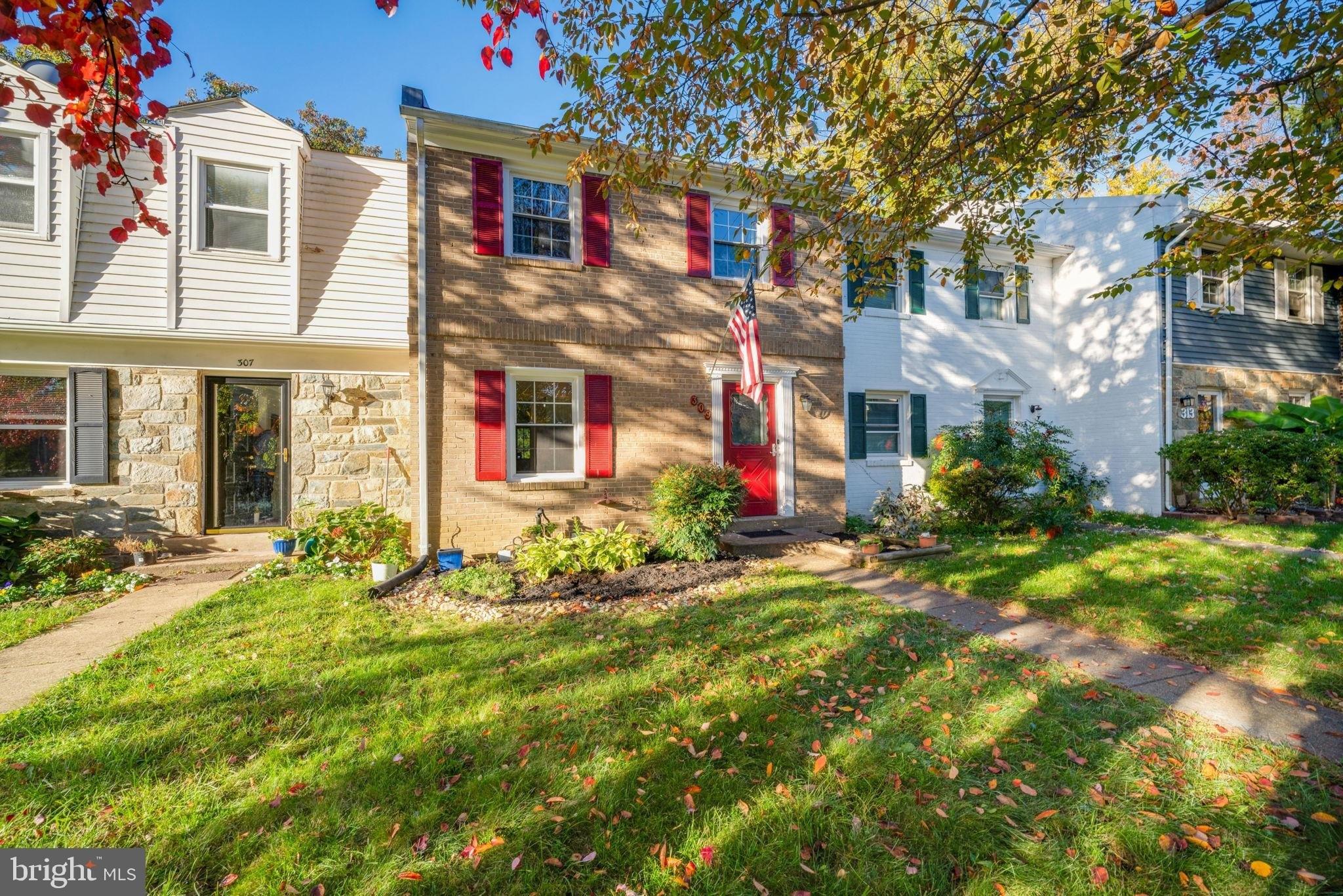 Rock Spring Dr Sw, Leesburg, VA 20175