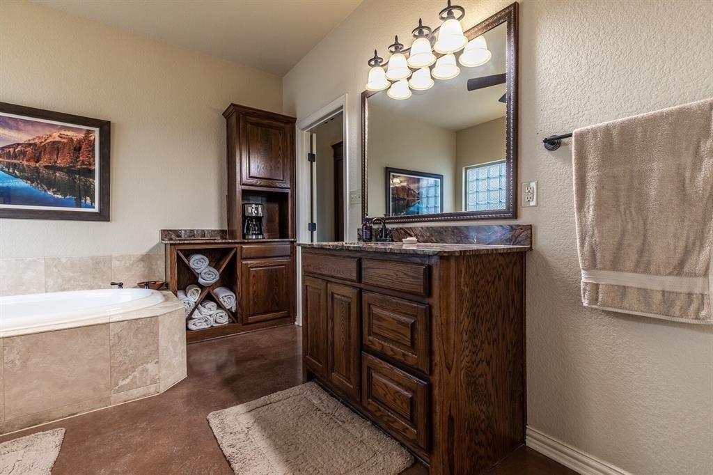 Shady Grove Ct, Whitney, TX 76692