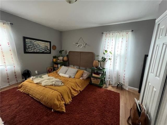 Stark Ave, Kansas City, MO 64138