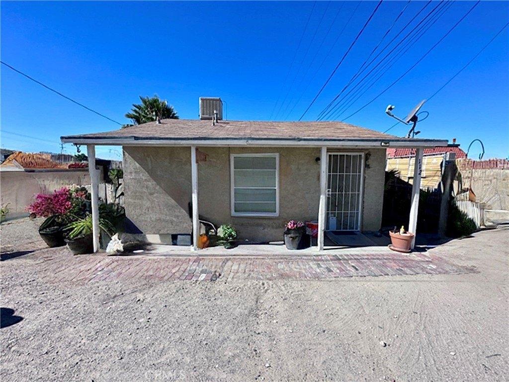May Ave, Barstow, CA 92311