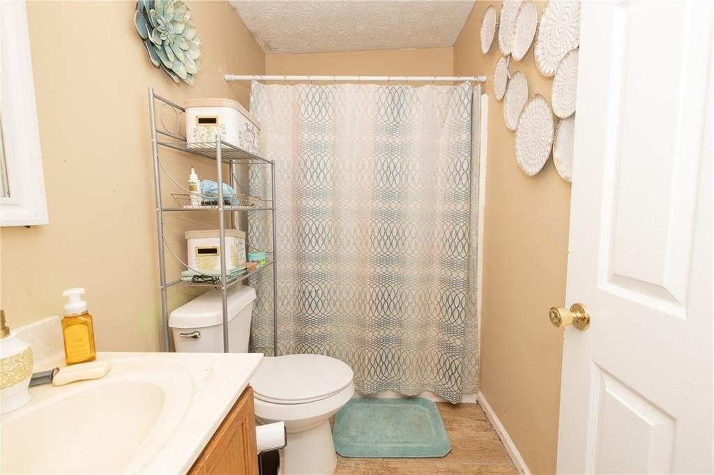 Farmbrook Dr, Fort Mitchell, AL 36856