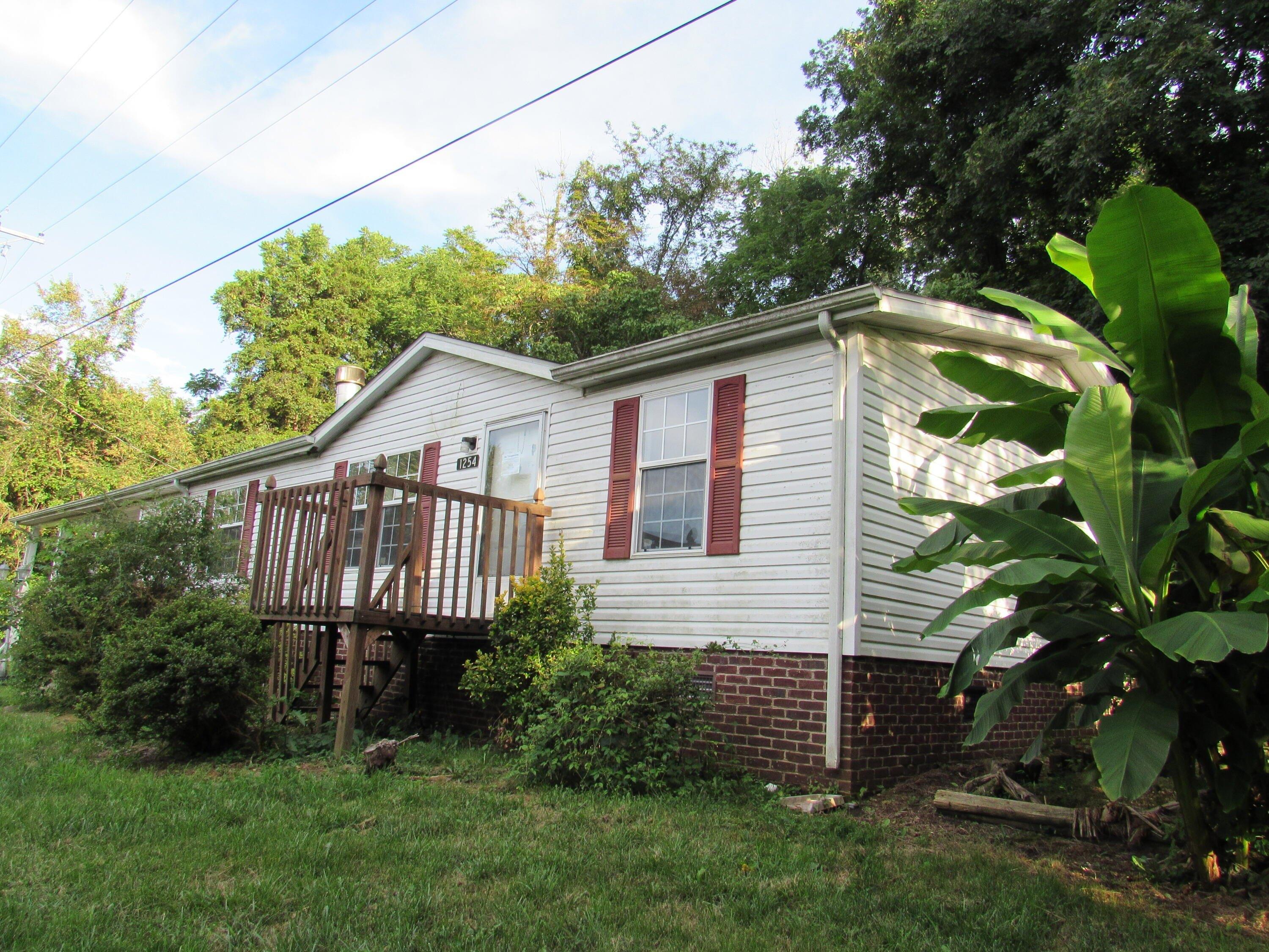 Big Moccasin Rd, Nickelsville, VA 24271
