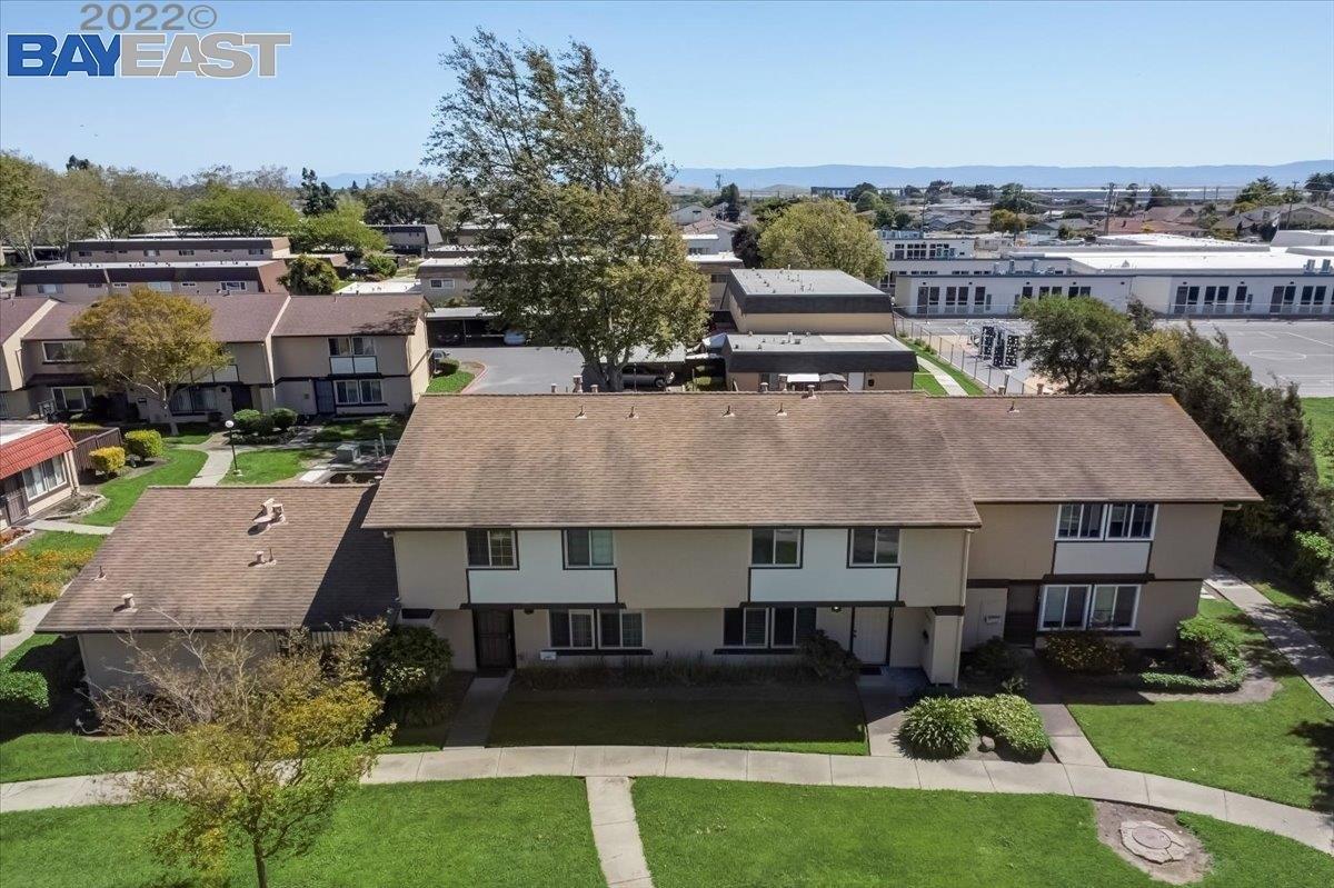 Hummingbird Ct, Hayward, CA 94545