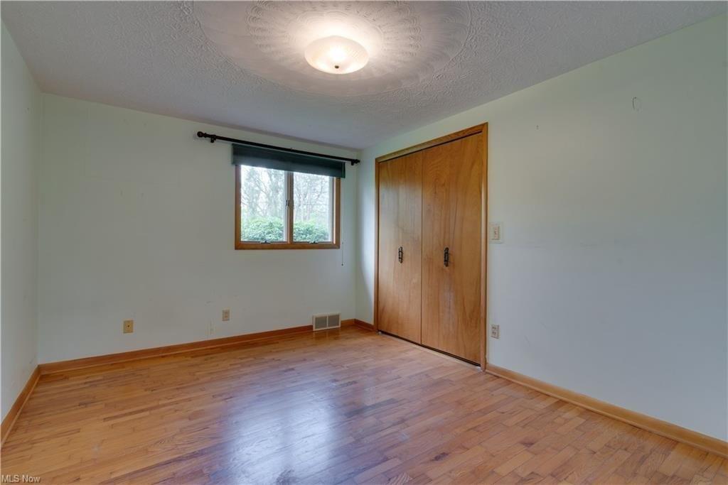 Brookwood Dr, New Franklin, OH 44319