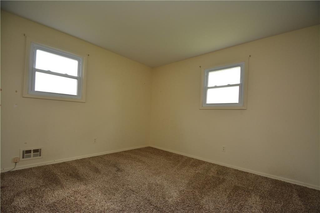 Academy Dr, Rochester, NY 14623
