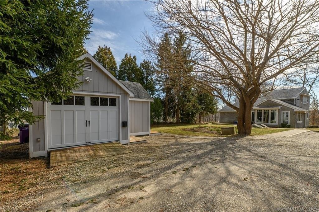 Cedar Grove Rd, Guilford, CT 06437