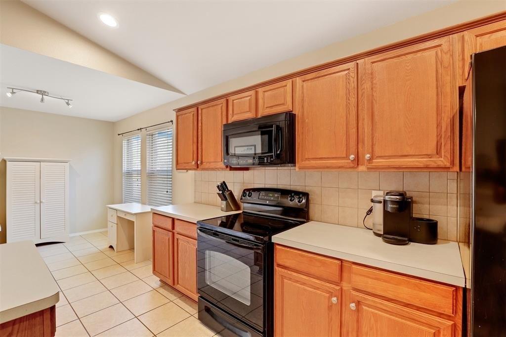 Elderberry Ln, Little Elm, TX 75068