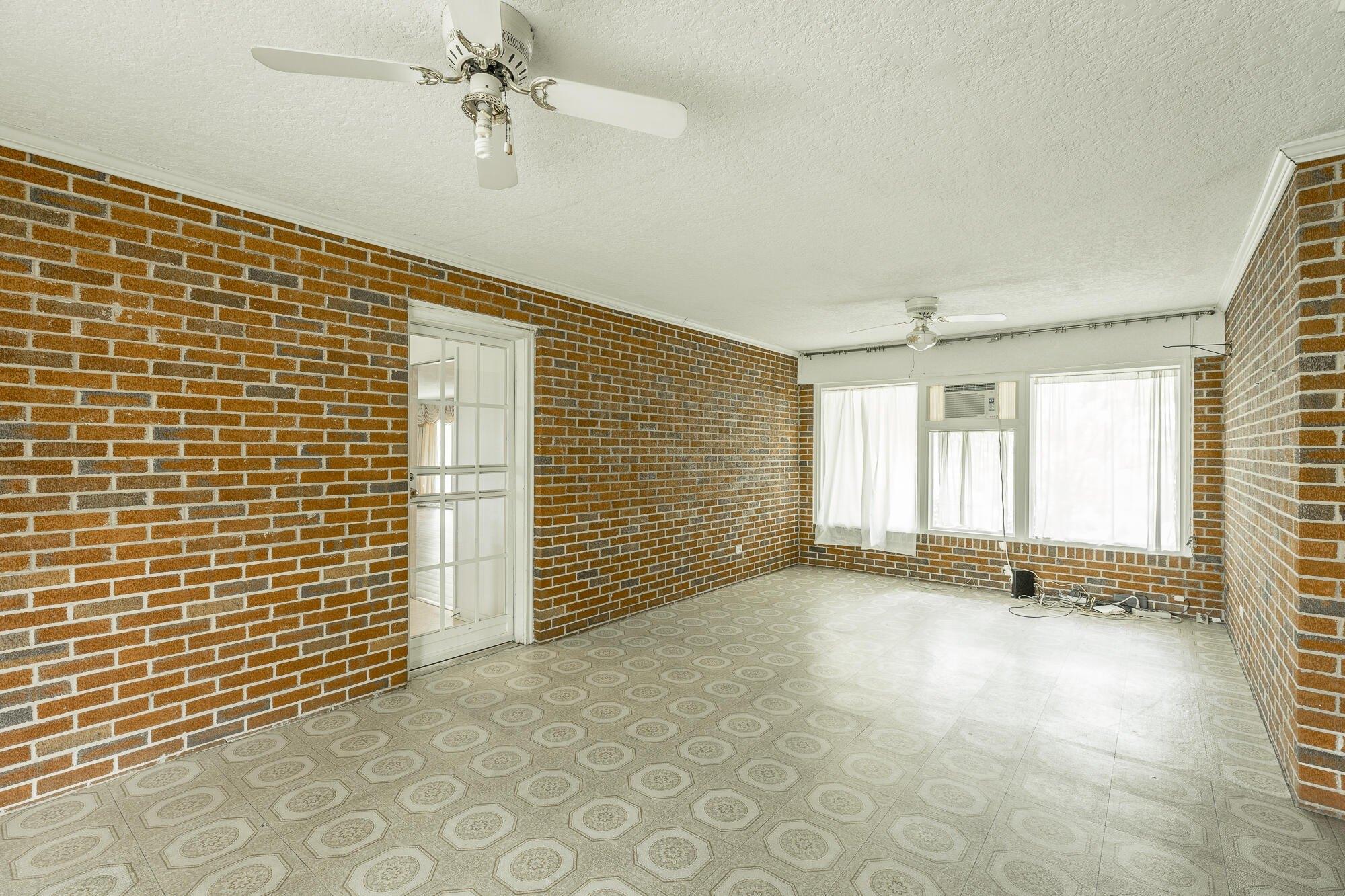 Sun Crest Ln, Chattanooga, TN 37421