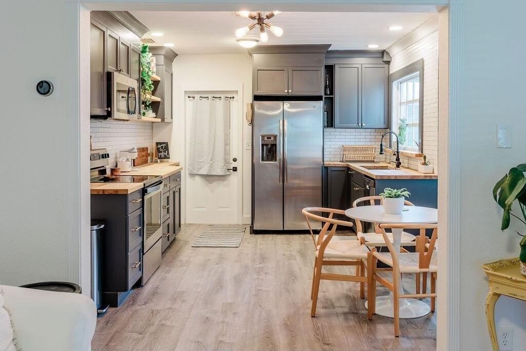 N D St, Lake Worth Beach, FL 33460