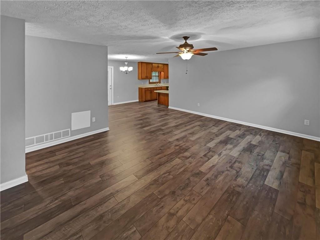 Byers Rd, Gainesville, GA 30504