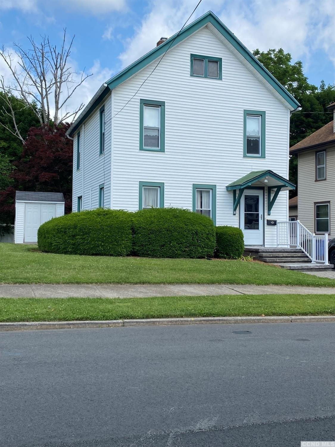 N Beacon St, Middletown, NY 10940