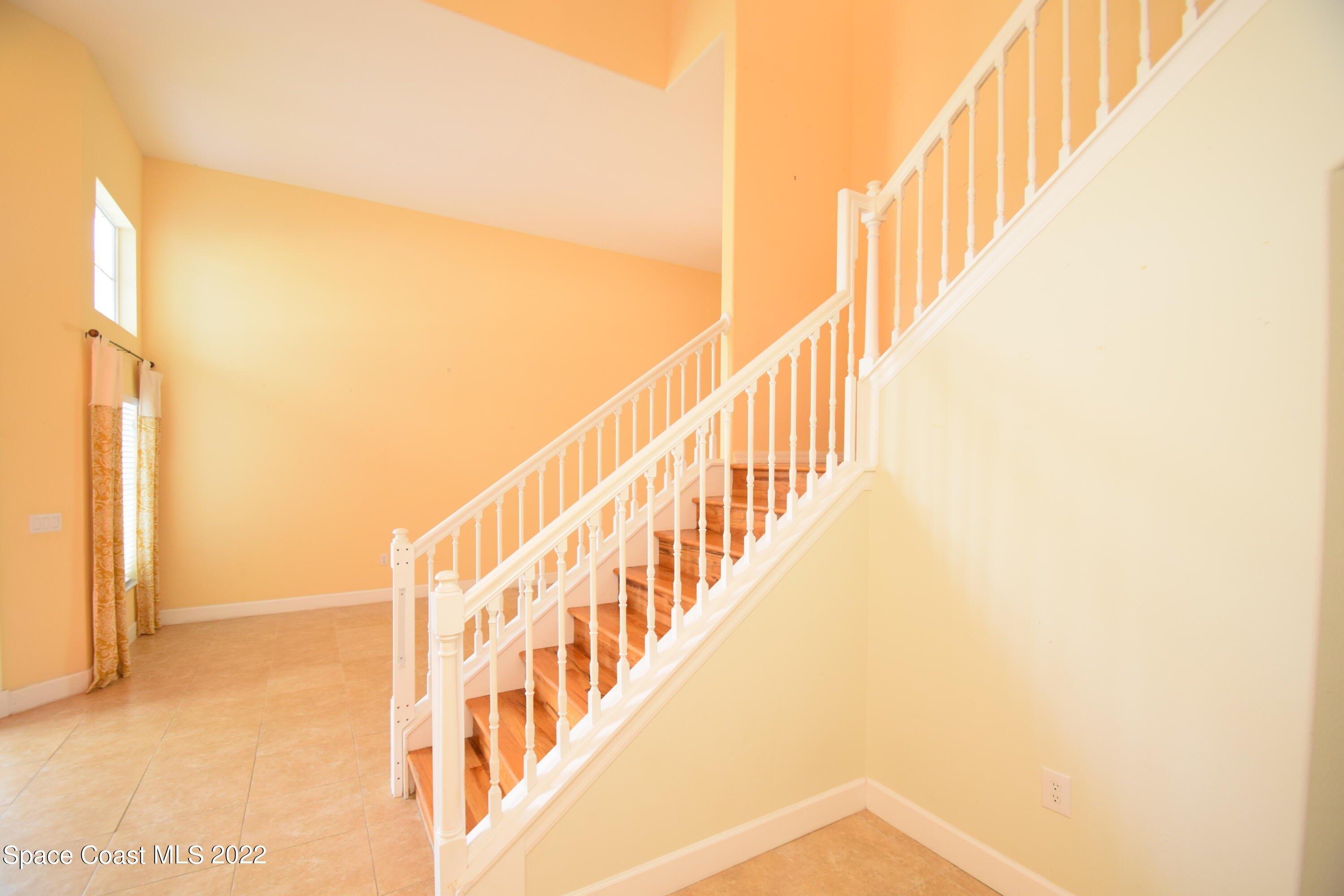 Madrigal Ln, Melbourne, FL 32904