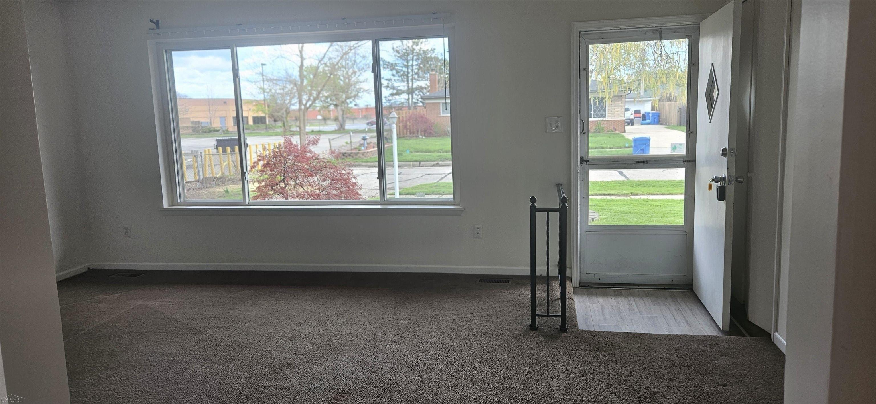 Ridgefield Ave, Warren, MI 48089
