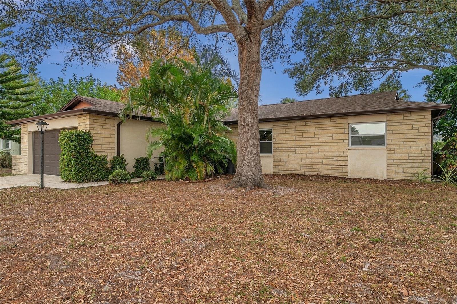79th Ave, Seminole, FL 33777