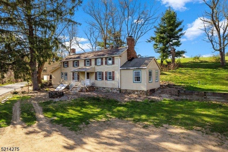 Fairmount Rd W, Califon, NJ 07830