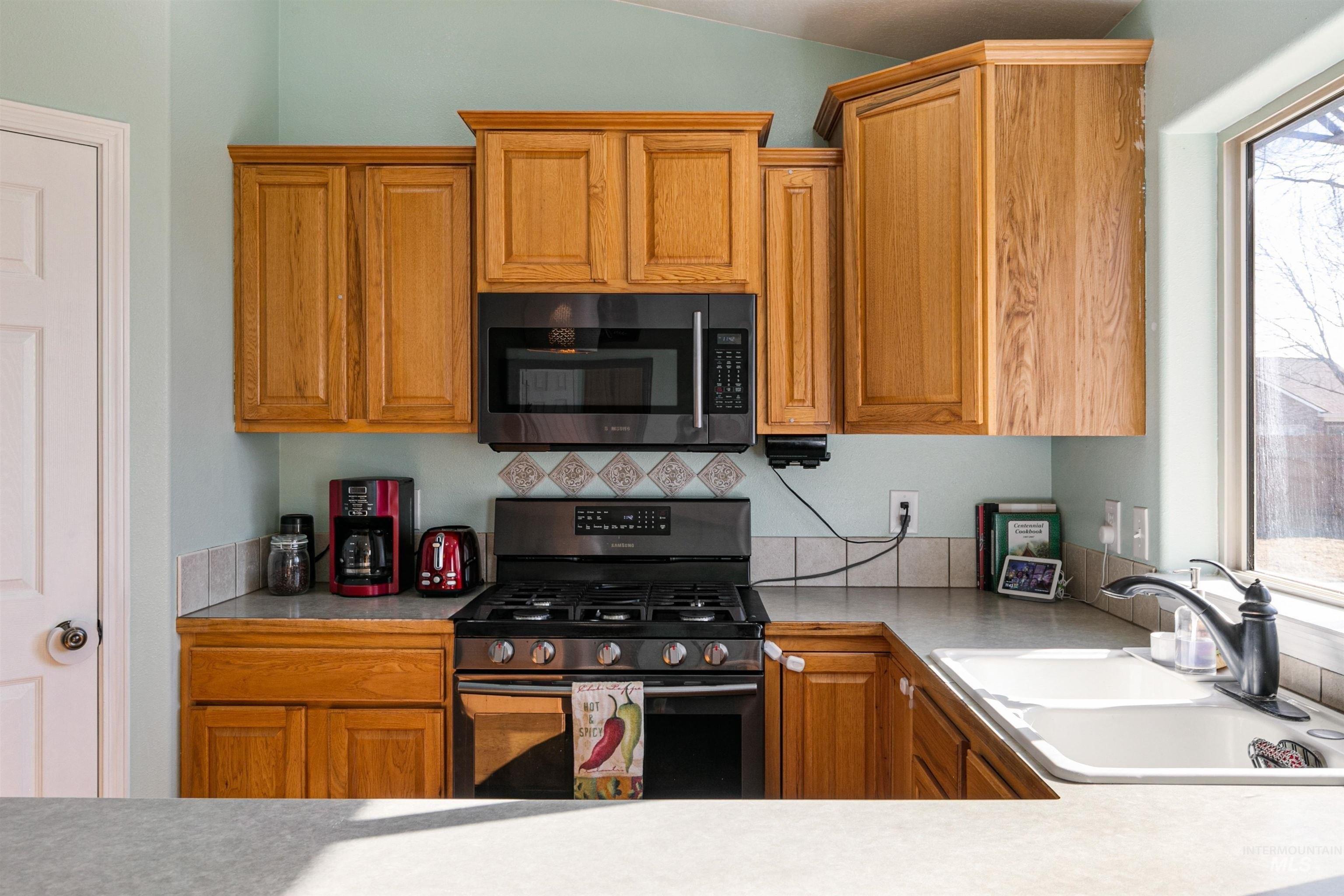 E Nottingham Ln, Nampa, ID 83687