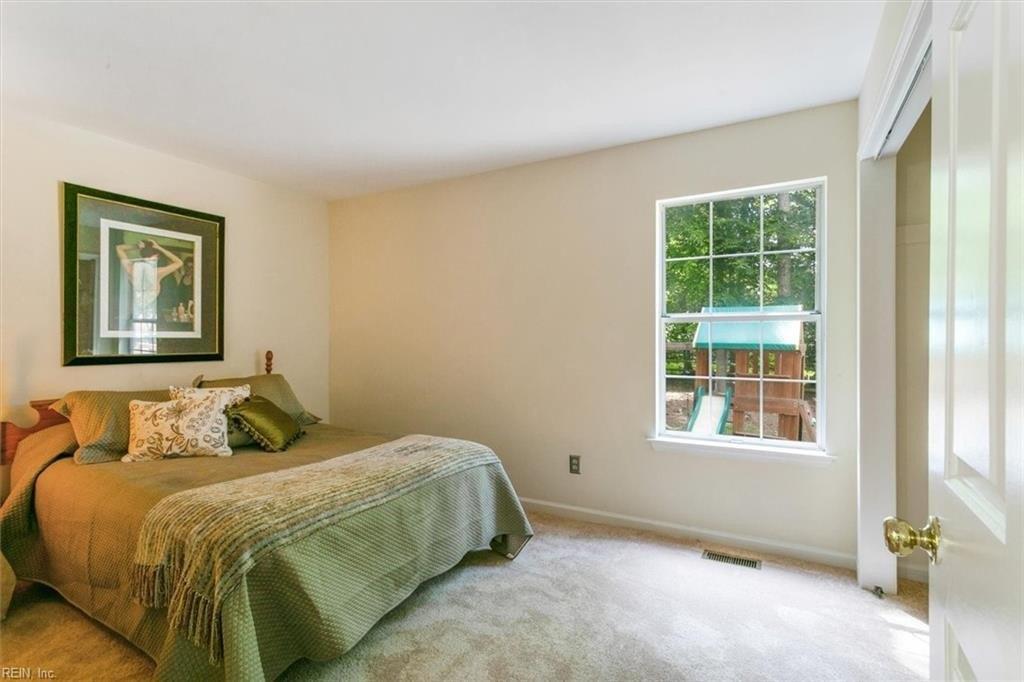 Chestnut Hill Ct, Williamsburg, VA 23185
