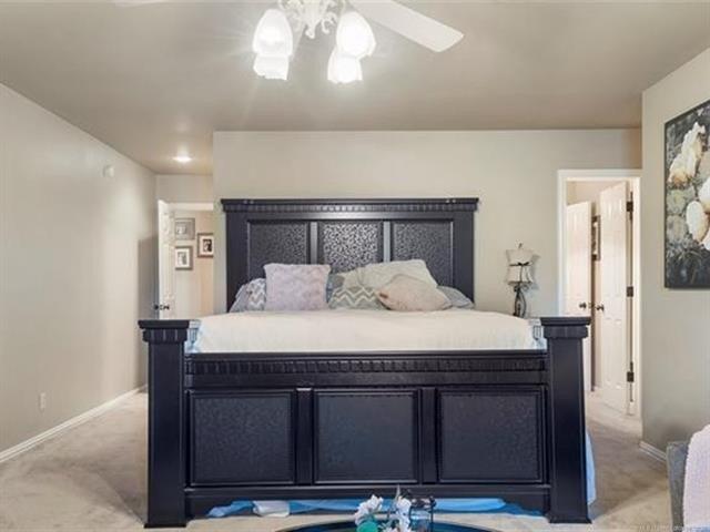 S Peoria Ave, Mounds, OK 74047