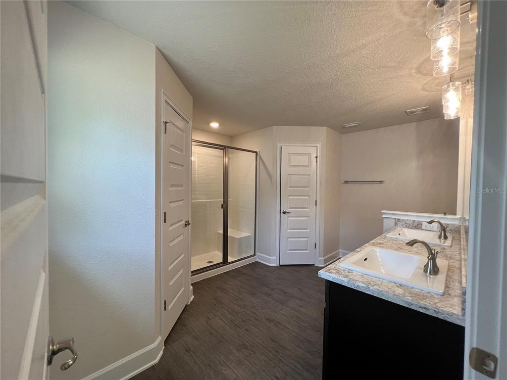 Sarasota Dr, Kissimmee, FL 34759