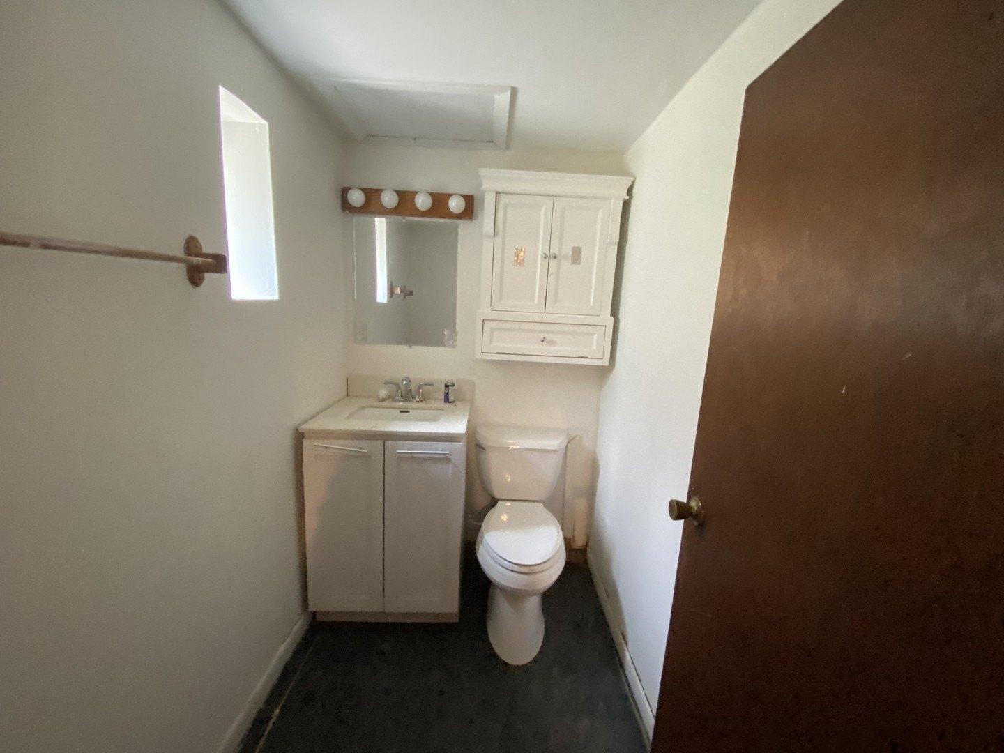 S Eberhart Ave, Chicago, IL 60827