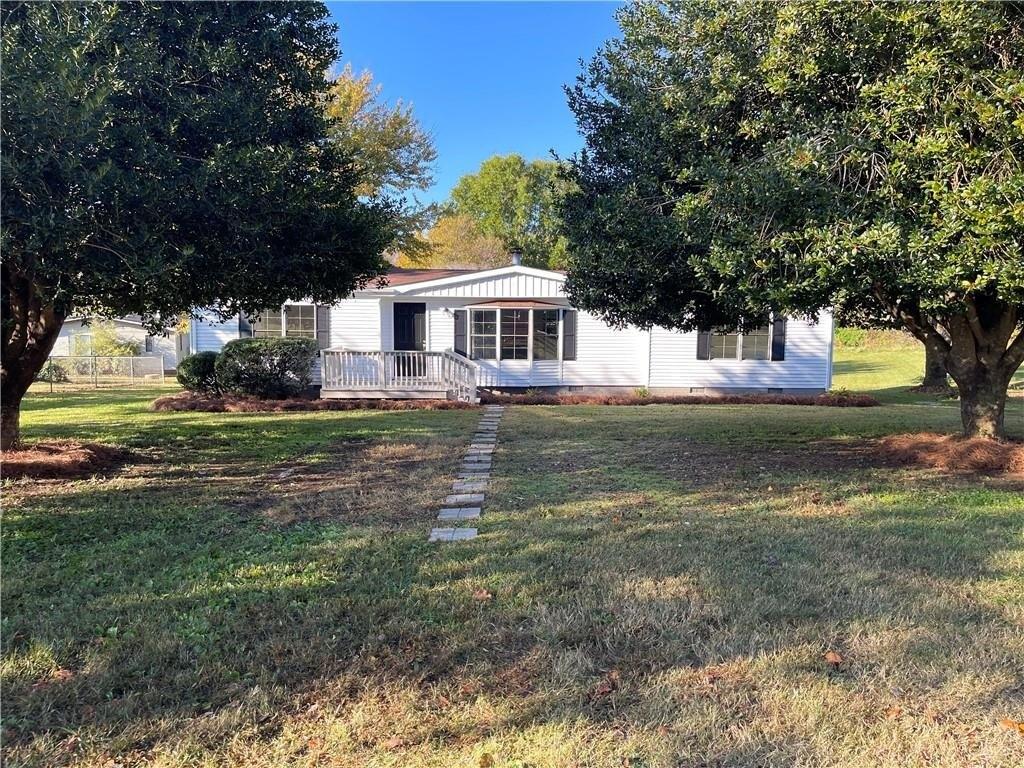 Clebourne Ln, Reidsville, NC 27320