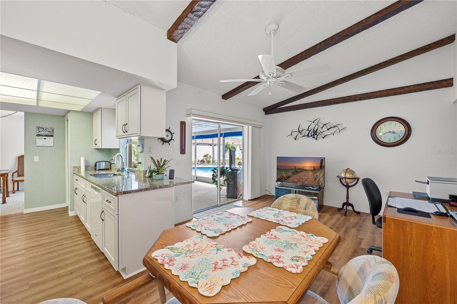 Meadowbrook Dr, Sarasota, FL 34243