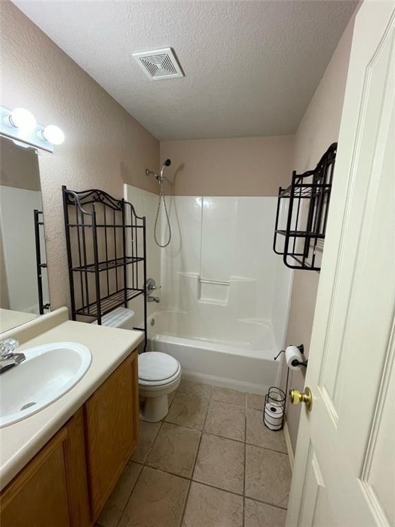 Riverwood Ave, West Fork, AR 72774