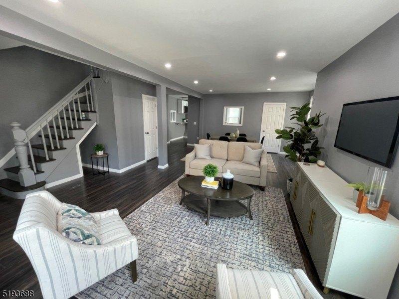 Prospect St, East Orange, NJ 07017