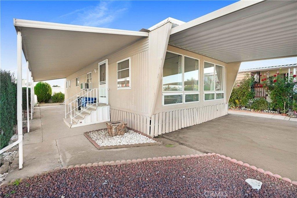 E Foothill Blvd, Pomona, CA 91767