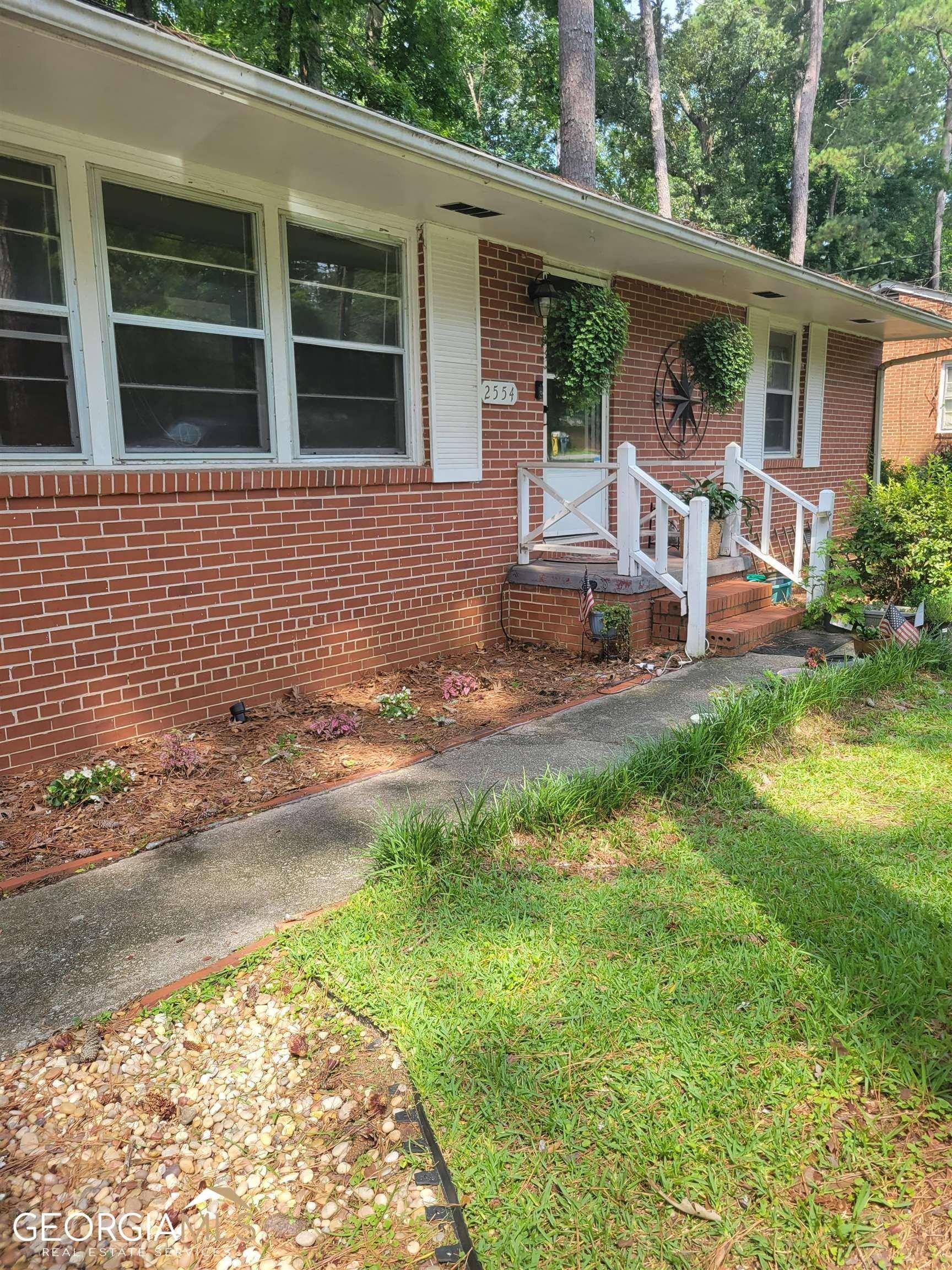 Huntington Dr, Macon, GA 31204