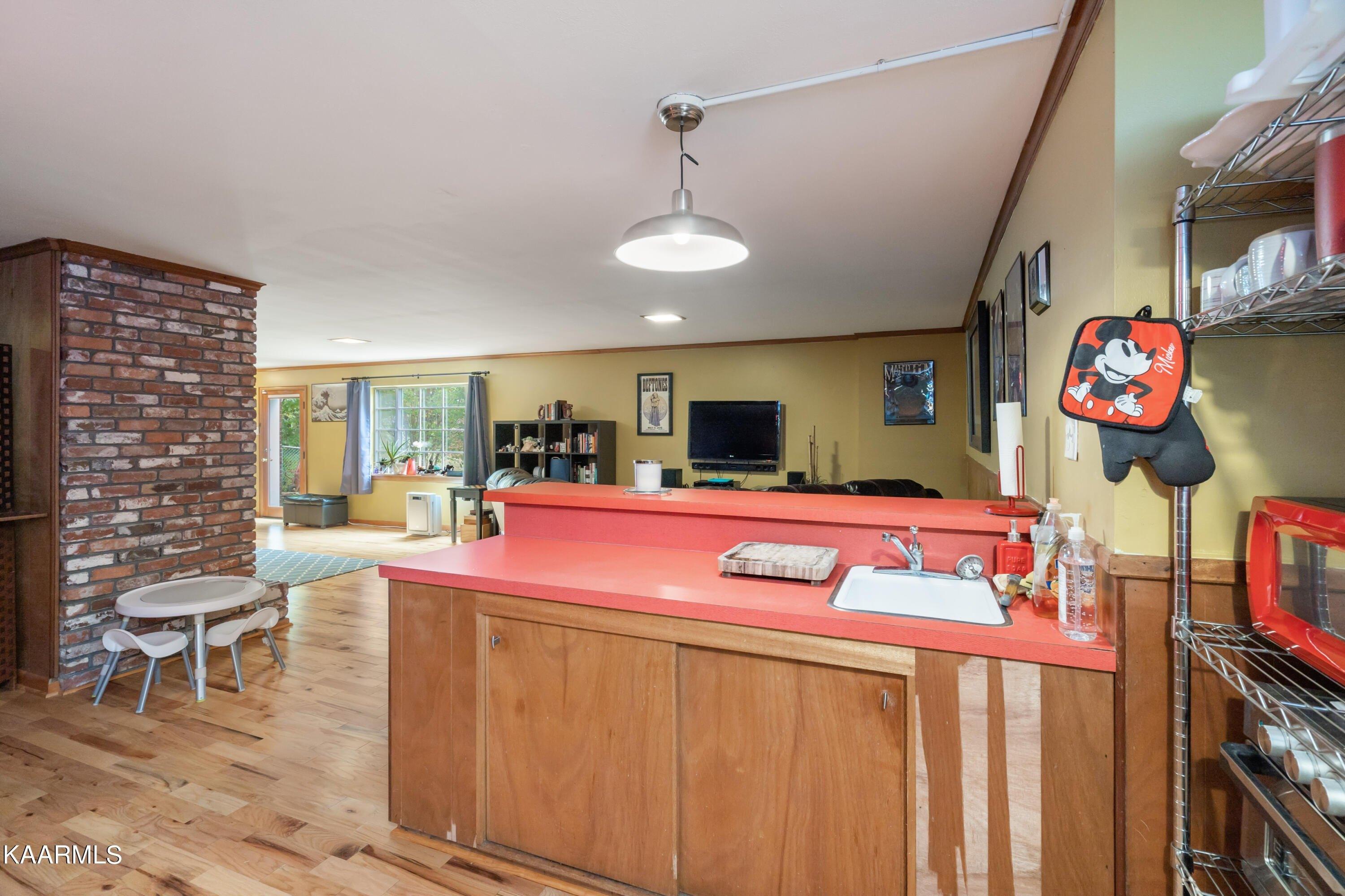 Corteland Dr, Knoxville, TN 37909