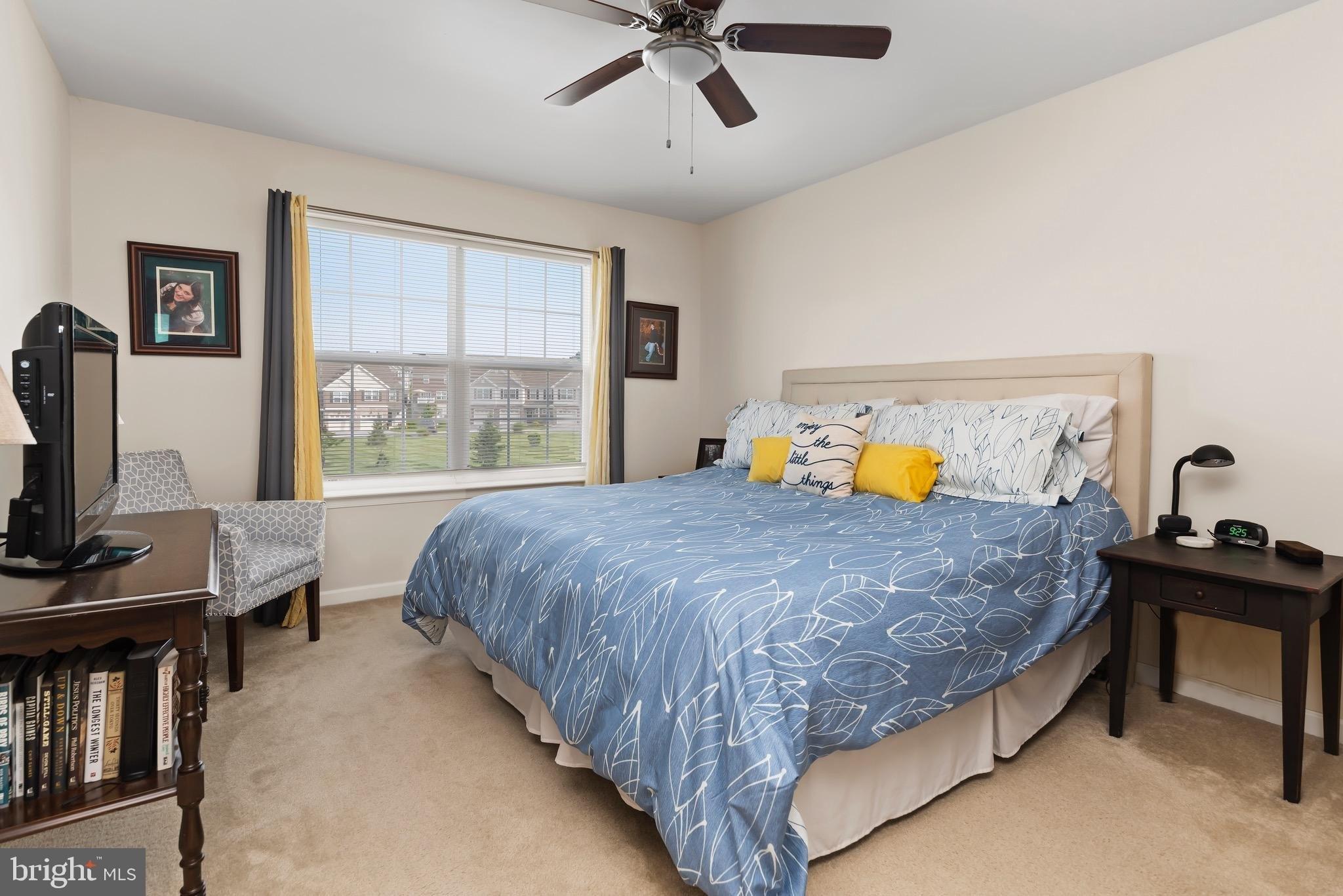 Fairbank Ln, Mechanicsburg, PA 17055