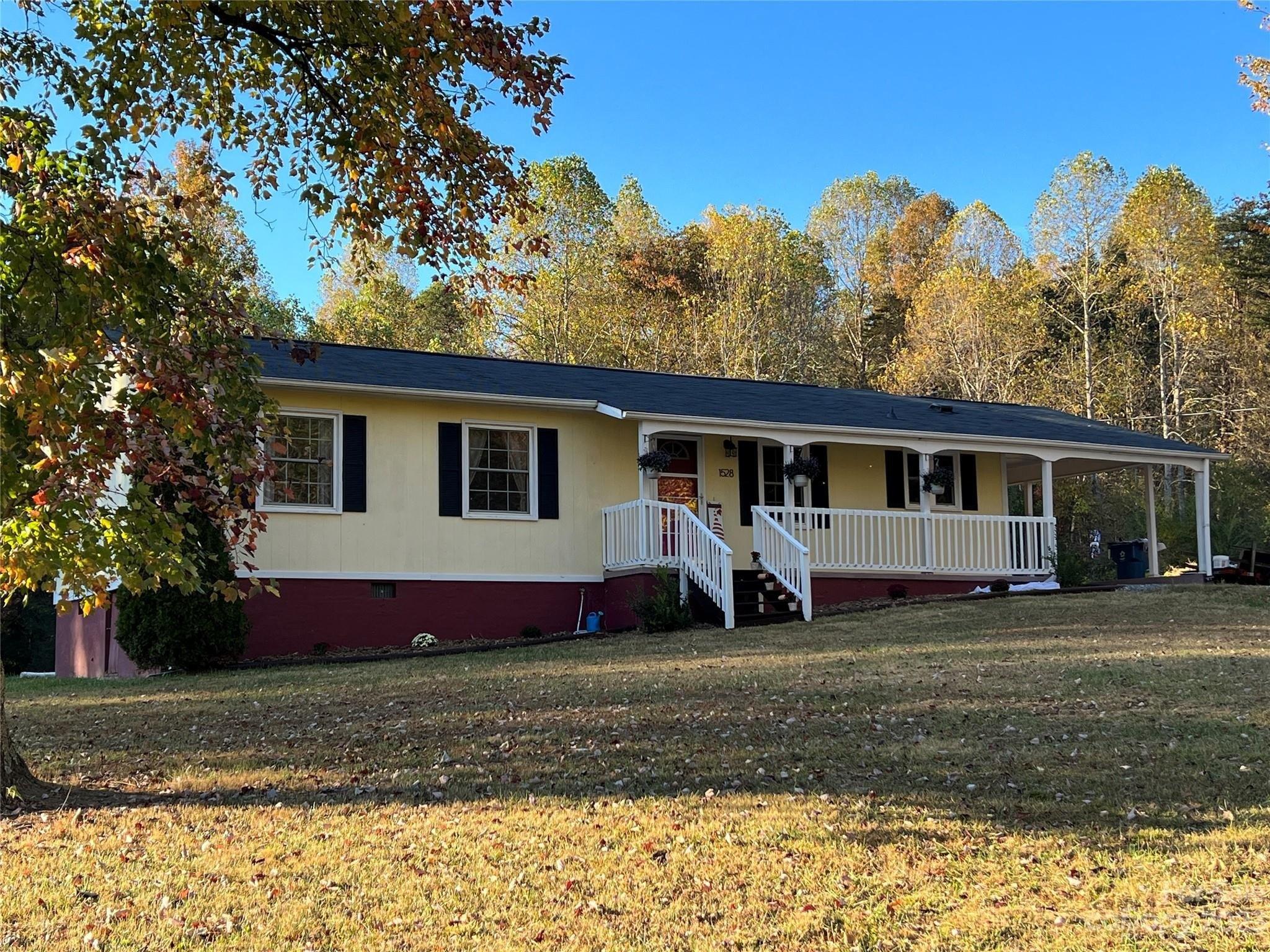 Miller Hill Rd, Lenoir, NC 28645