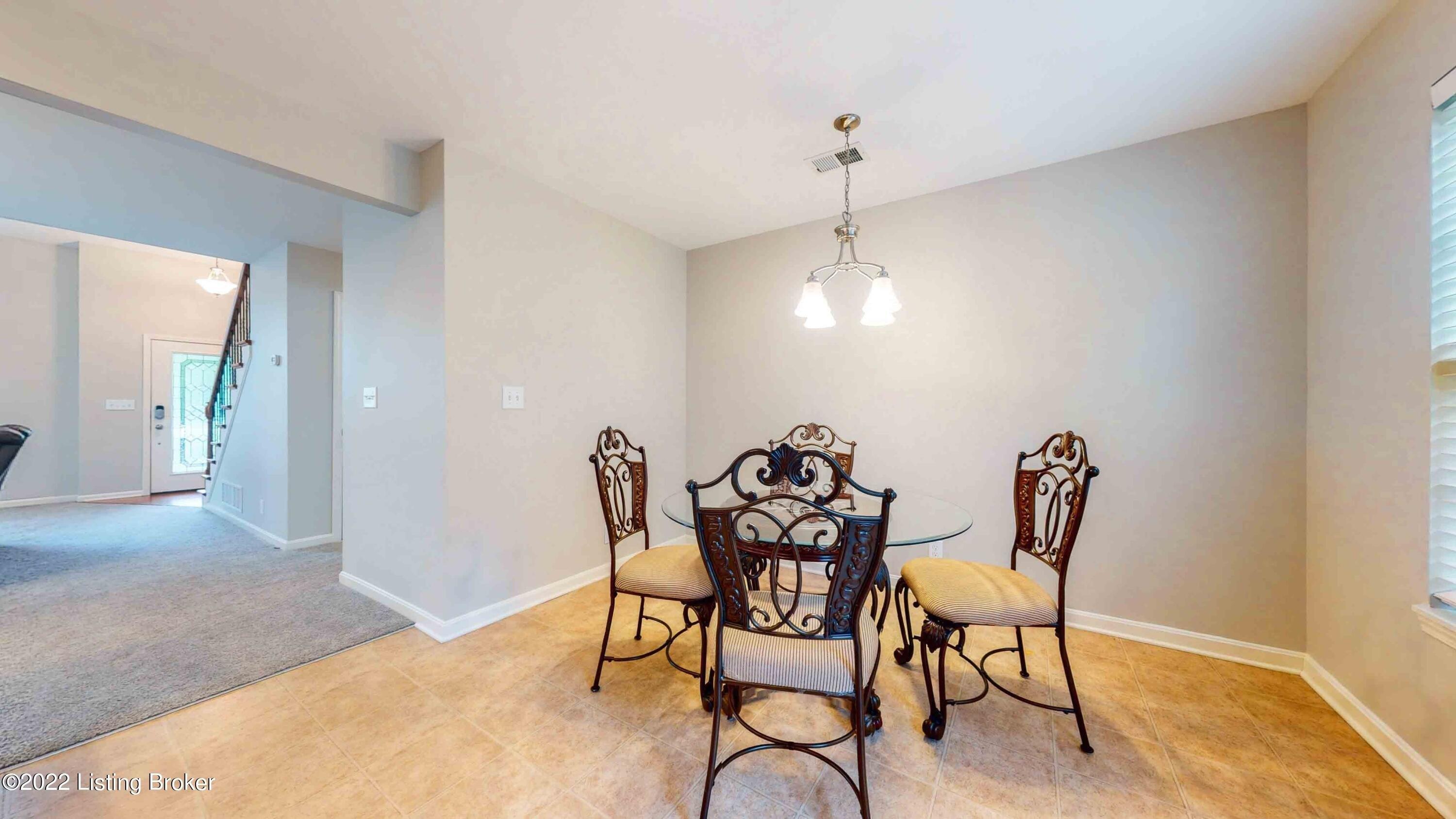 Fernview Rd, Louisville, KY 40291