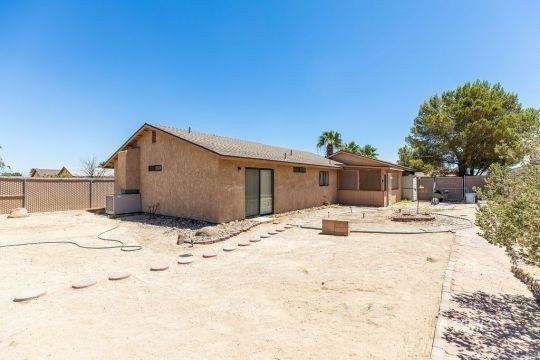 N Sims Ct, Ridgecrest, CA 93555